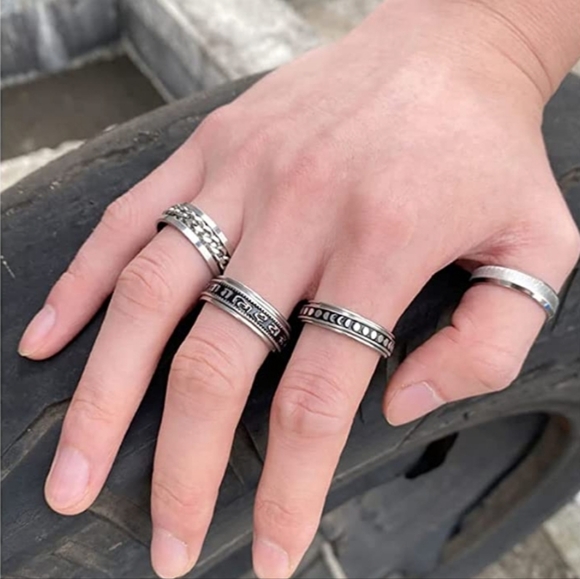 BLACK & SILVER RING STAINLESS STEEL SIZE 8 BAND GREAT FOR STACKING - Picture 5 of 6